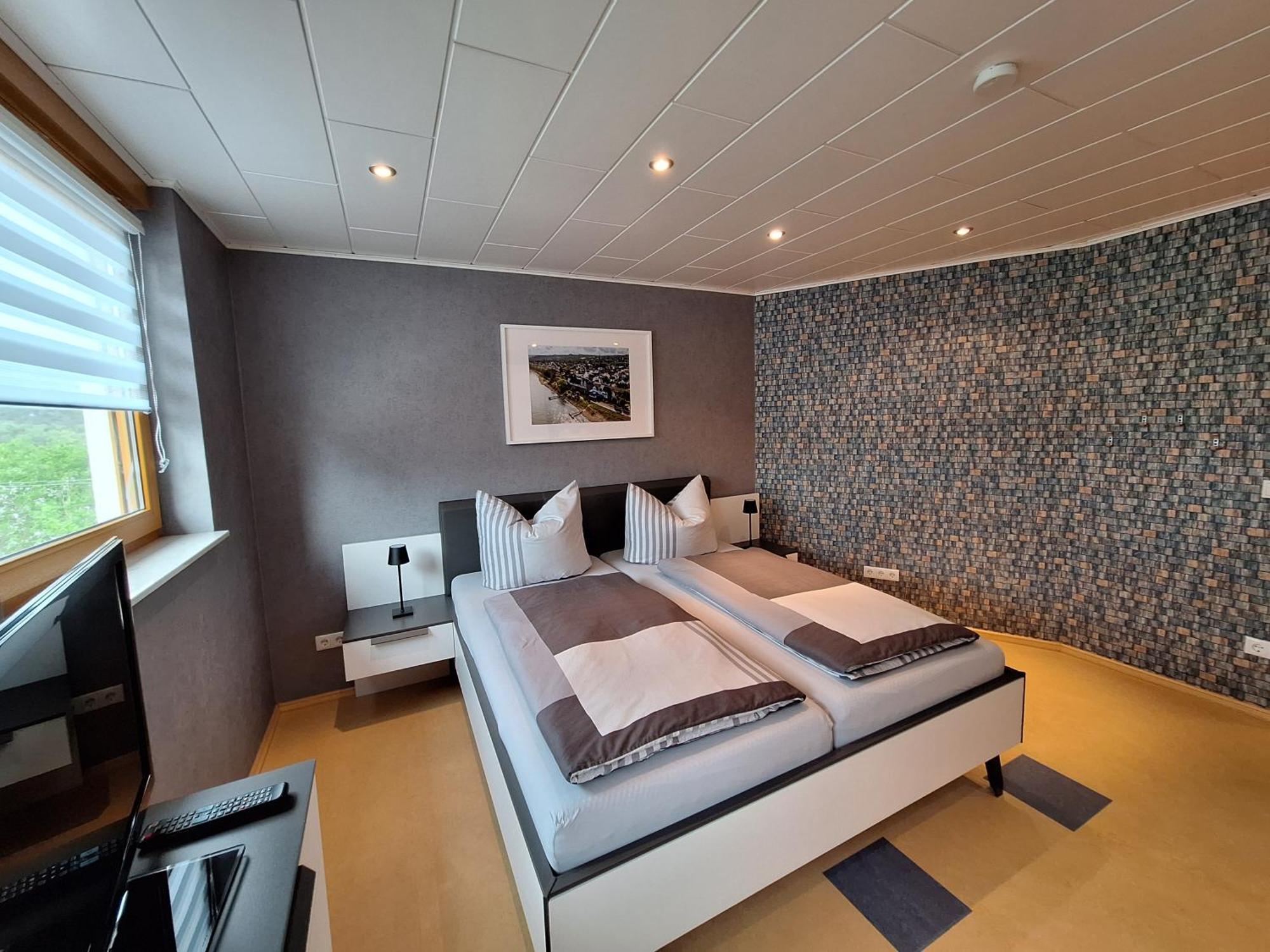Ferienwohnung Rhens Am Rhein Buitenkant foto